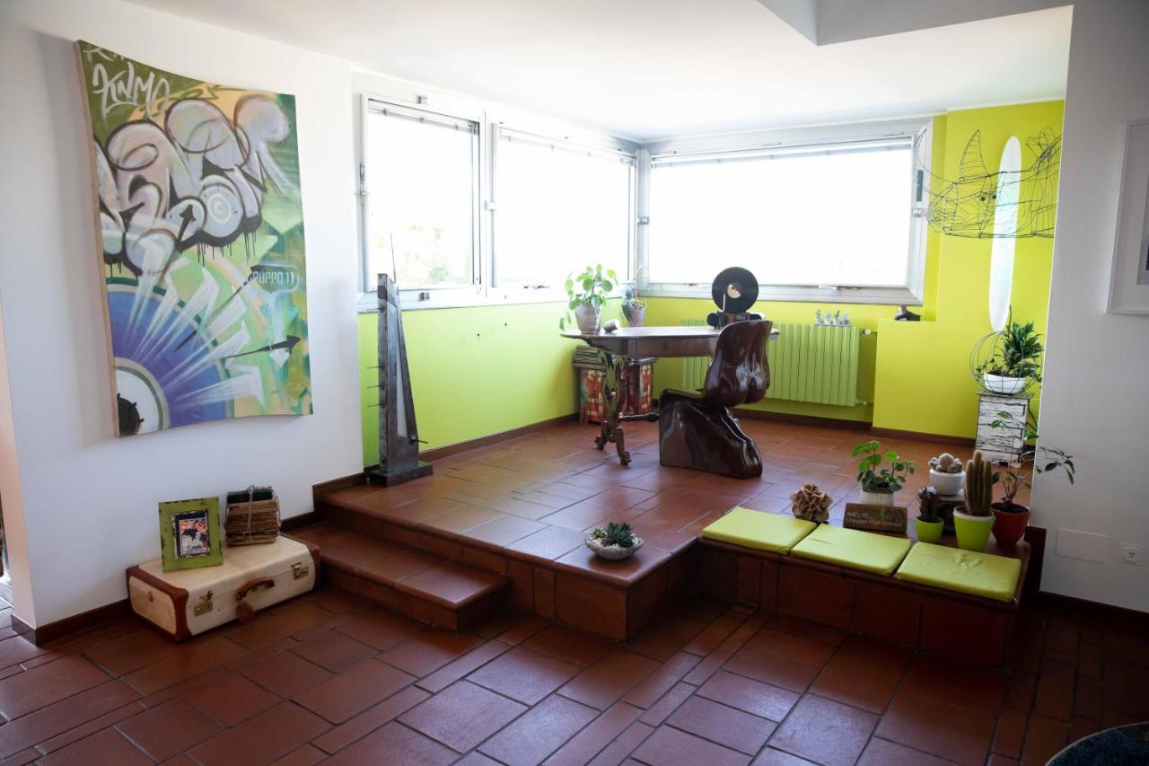 Sound Of Colors - Art Design Apartment Desenzano del Garda Esterno foto